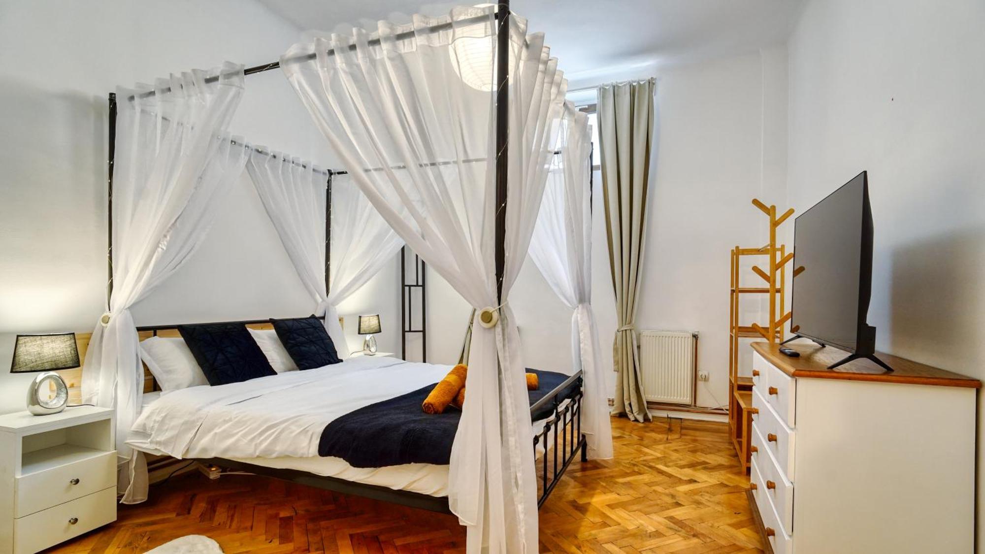 Intimo Oldtown Romantic Apartment Braşov Eksteriør bilde