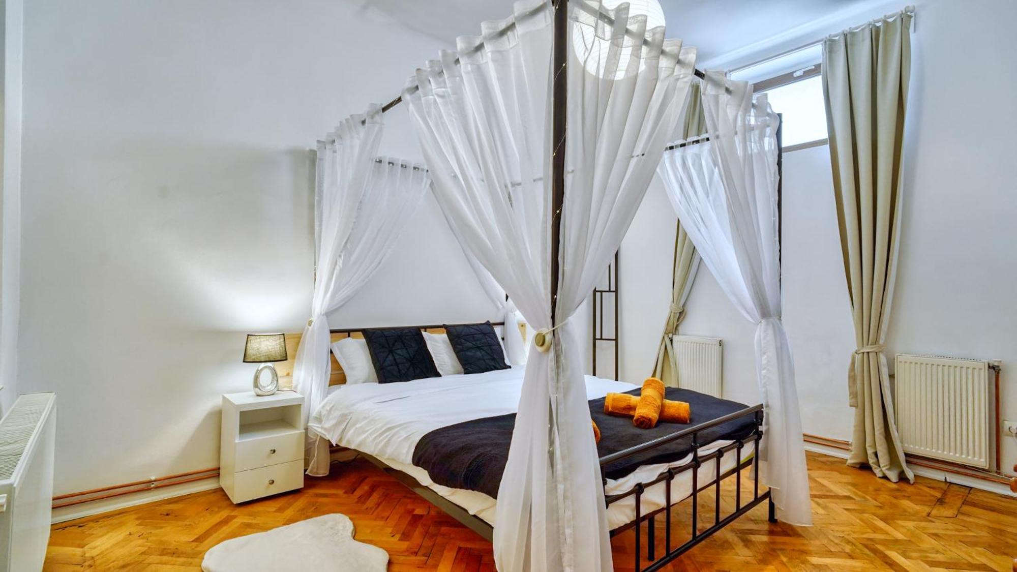 Intimo Oldtown Romantic Apartment Braşov Eksteriør bilde
